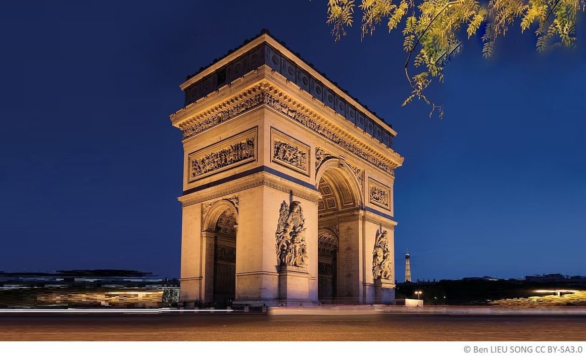 Paris – Christo verhüllt den Arc de Triomphe Paris – Christo verhüllt den Arc de Triomphe